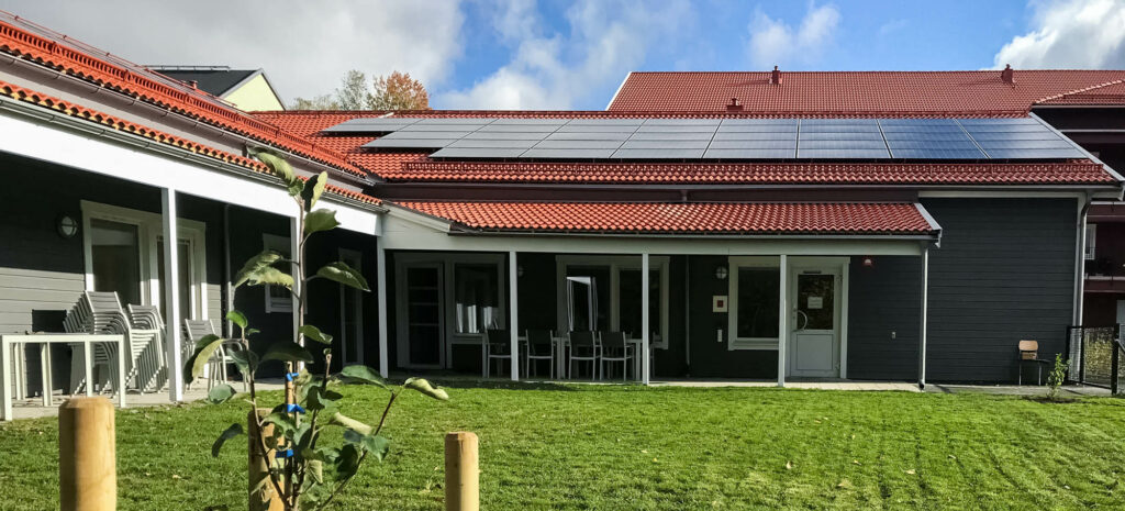 Ett hållbart Mo Gård – Solceller vid Växthusgränd, Nyköping.